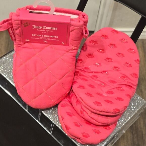 Juicy Couture Crown Logo Set of 2 Mini Mitts - Picture 10 of 11